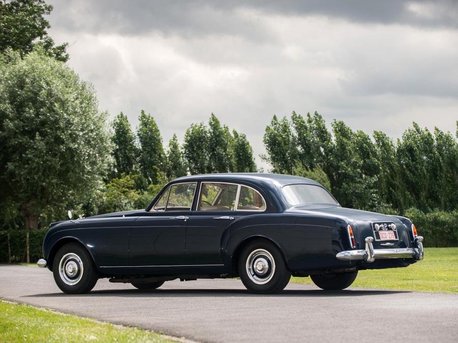  Bentley S2 Continental Flying Spur by Mulliner 1959 года  (UK) (фото 15 из 16)